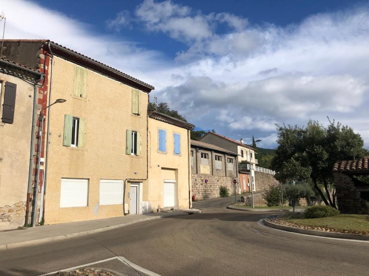 Appartamento T2 entièrement équipé et refait à neuf à 10mn Alès La Grand'Combe Esterno foto